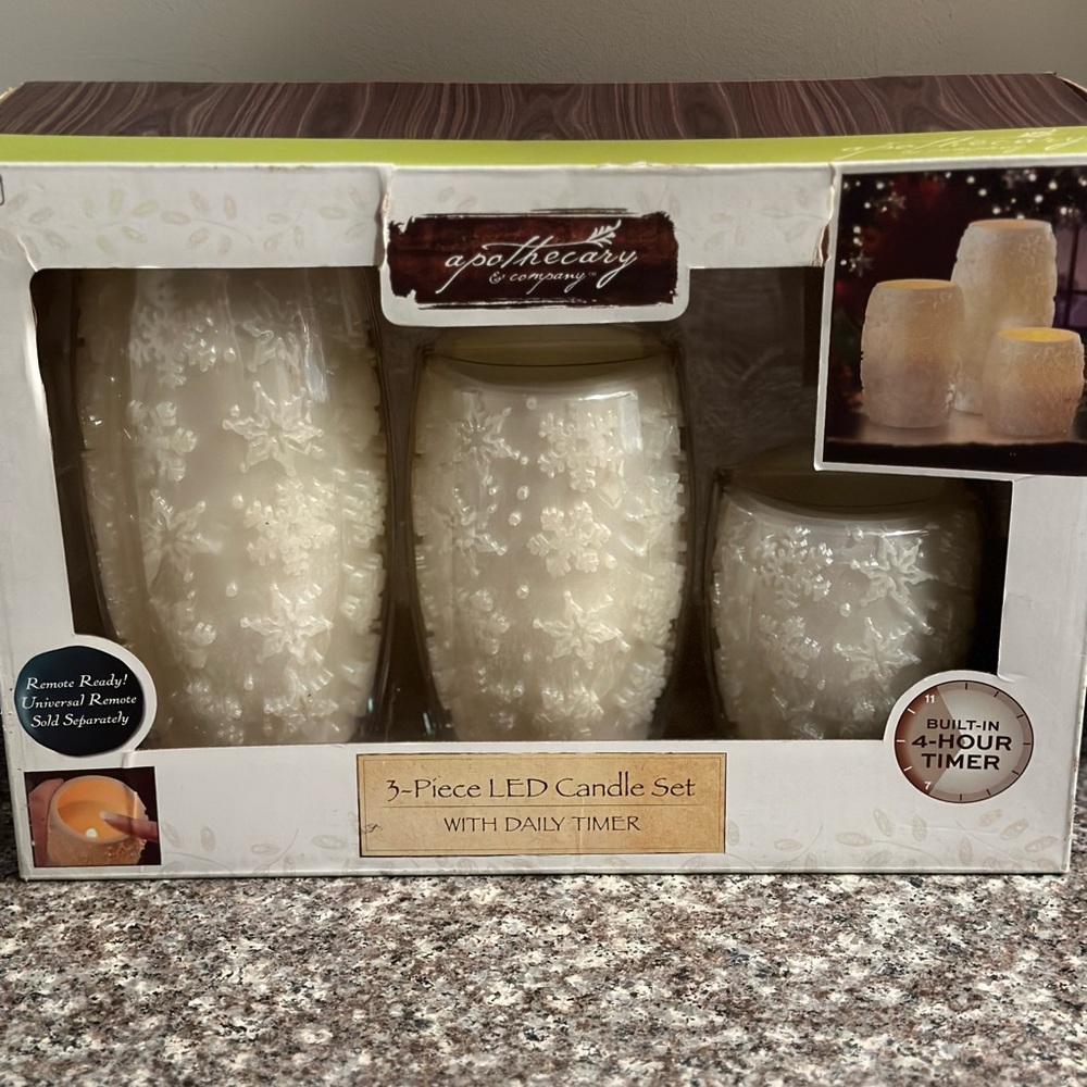 Apothecary&company 3- piece led candle set with dally timer